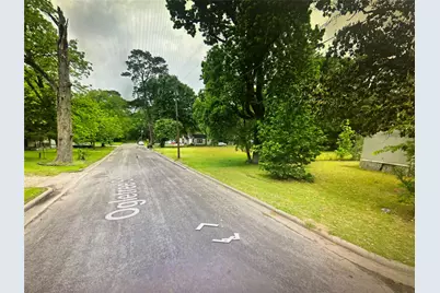 220 S Jackson Avenue, Livingston, TX 77351 - Photo 1