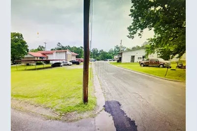 220 S Jackson Avenue, Livingston, TX 77351 - Photo 5