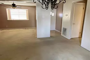 211 Fitz Rd, Alvin, TX 77511 - Photo 11