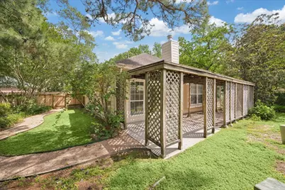 88 Laughing Brook Court, The Woodlands, TX 77380 - Photo 25