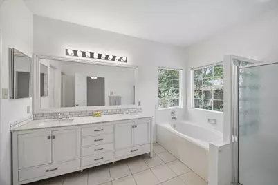 88 Laughing Brook Court, The Woodlands, TX 77380 - Photo 17