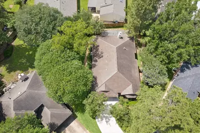88 Laughing Brook Court, The Woodlands, TX 77380 - Photo 27