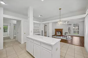 88 Laughing Brook Ct, The Woodlands, TX 77380 - Photo 9