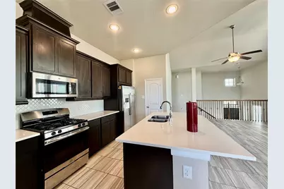 8758 Laurel Crest Drive, Missouri City, TX 77459 - Photo 7