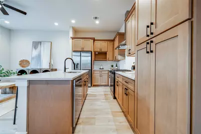 6506 Old Olive Tree Drive, Houston, TX 77091 - Photo 15