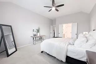 13731 Rolling River Ln, Houston, TX 77044 - Photo 17