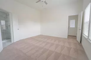 438 Magnetic Hl Dr, Crosby, TX 77532 - Photo 13