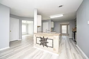 10814 Orchard Springs Dr, Houston, TX 77067 - Photo 9