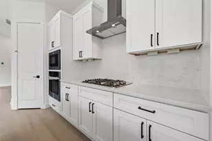 4340 Avron Dr, Stafford, TX 77477 - Photo 11