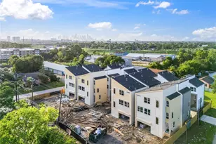 2948 Pitzlin St, Houston, TX 77023 - Photo 33