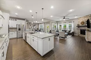 28402 Middlewater View Ln, Katy, TX 77494 - Photo 3