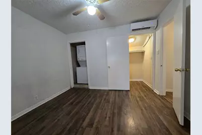 4415 McKinney Street #B, Houston, TX 77023 - Photo 9