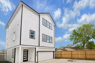 424 Sikes St, Houston, TX 77018 - Photo 1