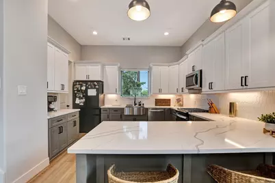 3704 Creekmont Green Lane, Houston, TX 77091 - Photo 11