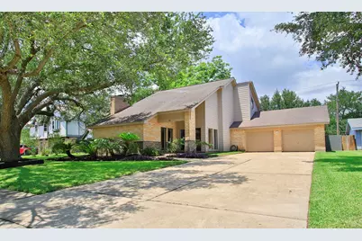 407 Hedgecroft Drive, El Lago, TX 77586 - Photo 1