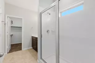 12123 Parade Park Pl, Houston, TX 77047 - Photo 15