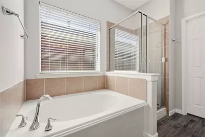 8530 E Highlands Crossing, Highlands, TX 77562 - Photo 9