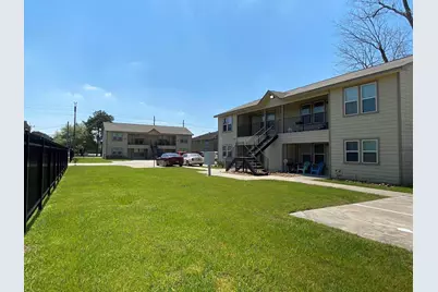 2512 S Houston Avenue, Humble, TX 77396 - Photo 1