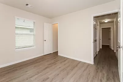 5570 Latta Plantation, Katy, TX 77449 - Photo 9