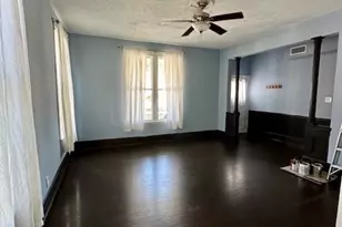 915 11th St, Galveston, TX 77550 - Photo 11