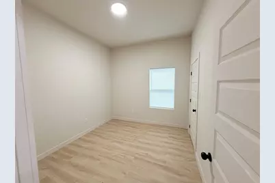 9808 Fillmore A-B Street, Houston, TX 77029 - Photo 9