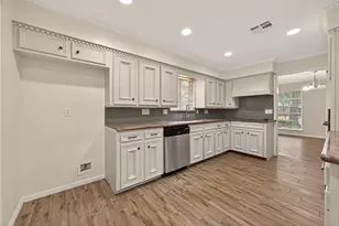 422 Willow Vista Dr, El Lago, TX 77586 - Photo 17