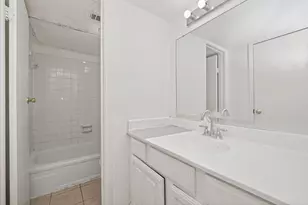 6001 Reims Rd, Houston, TX 77036 - Photo 15