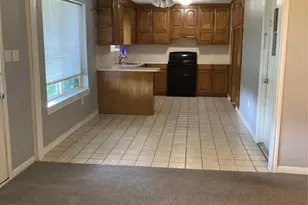 1812 Parkcrest St, Alvin, TX 77511 - Photo 3