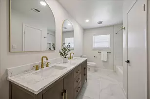 11418 Ash Creek Dr, Houston, TX 77043 - Photo 21