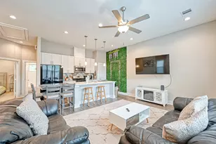 882 Fortune St St, Houston, TX 77088 - Photo 11