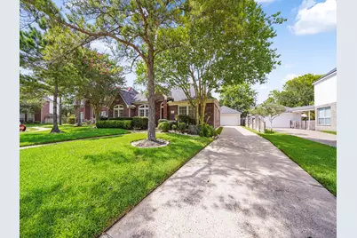 3411 Farnham Circle, Pearland, TX 77584 - Photo 3