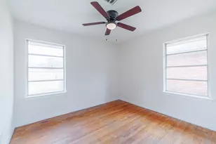 723 E Spreading Oak Dr, Houston, TX 77076 - Photo 15