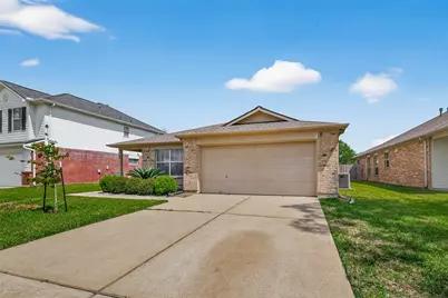 3107 Centennial Village Drive, Pearland, TX 77584 - Photo 3