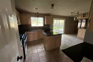 20431 Drakewood Dr, Katy, TX 77449 - Photo 5