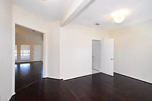 7854 Log Hollow Dr, Houston, TX 77040 - Photo 7