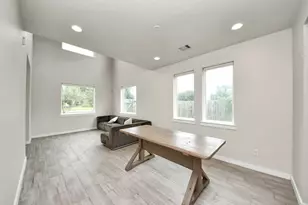 4228 Bellfort St, Houston, TX 77051 - Photo 9