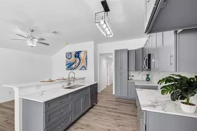 7725 Hoffman Street #A B, Houston, TX 77016 - Photo 3