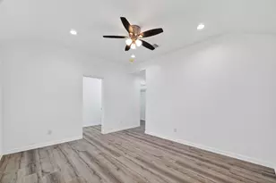 7725 Hoffman St, Houston, TX 77016 - Photo 15