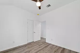 7725 Hoffman St, Houston, TX 77016 - Photo 7