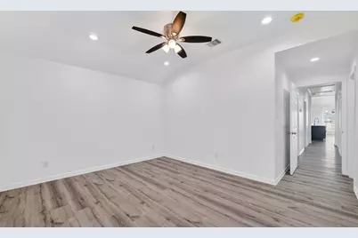 7725 Hoffman Street #A B, Houston, TX 77016 - Photo 31
