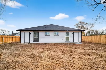 7725 Hoffman Street #A B, Houston, TX 77016 - Photo 5