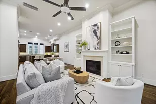 265 E 27th St, Houston, TX 77008 - Photo 3