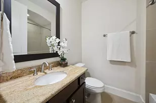 265 E 27th St, Houston, TX 77008 - Photo 17