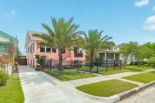 3911 Ave R 1/2, Galveston, TX 77550 - Photo 3