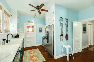 3911 Ave R 1/2, Galveston, TX 77550 - Photo 11