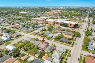 3911 Ave R 1/2, Galveston, TX 77550 - Photo 35