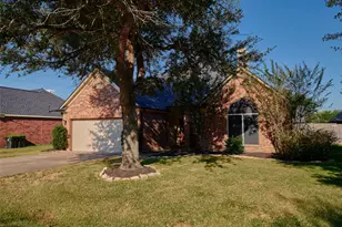 3818 Founders Dr, Needville, TX 77461 - Photo 5