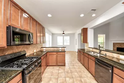704 White Oak Pointe, League City, TX 77573 - Photo 17