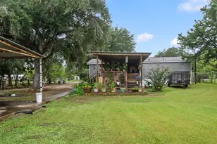 5027 Farmer Rd, Alvin, TX 77511 - Photo 9