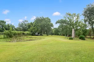 5027 Farmer Rd, Alvin, TX 77511 - Photo 5